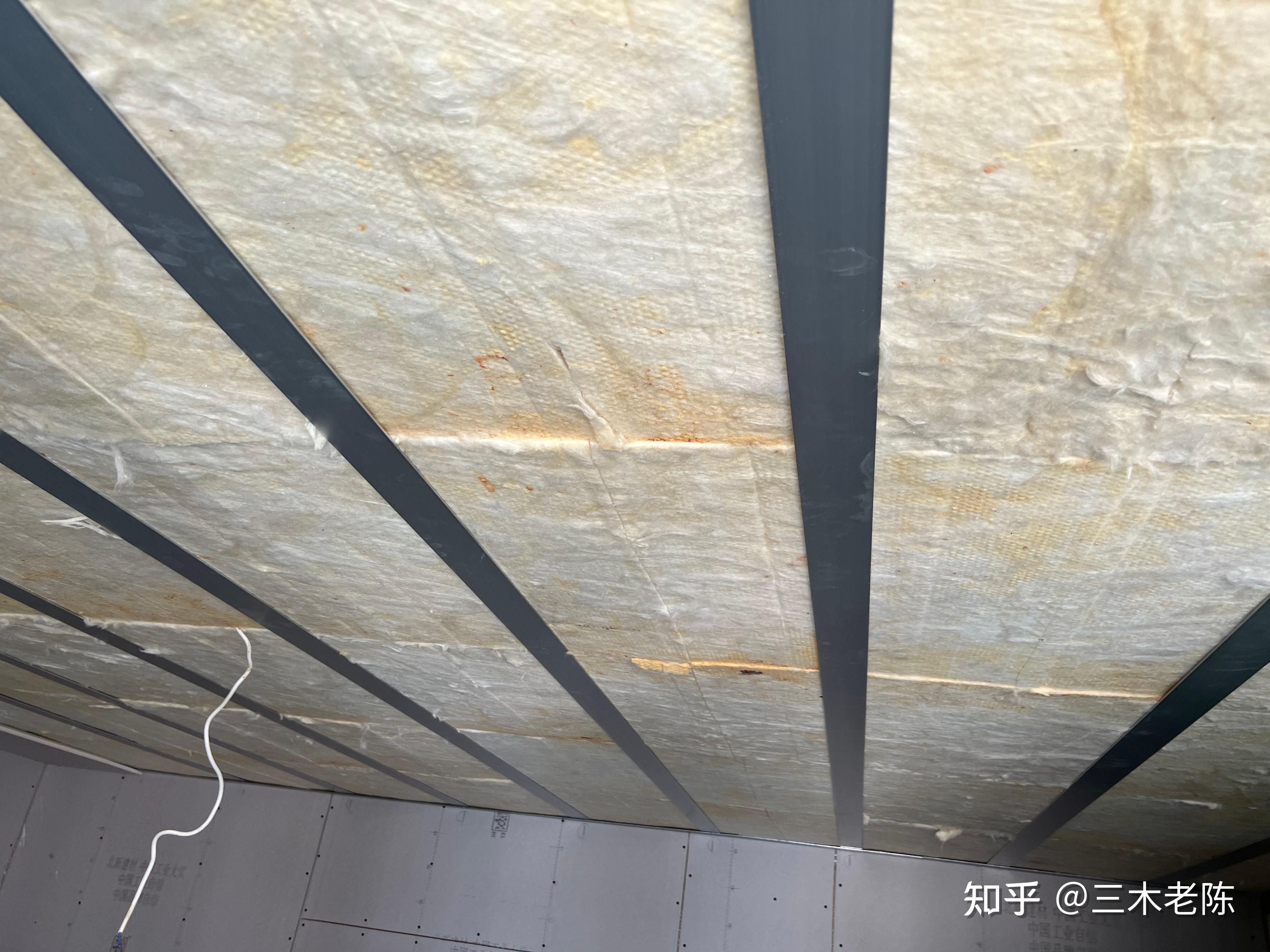 酒仙桥住宅：不做完整房中房时的隔音改造取舍：骨架周围填棉