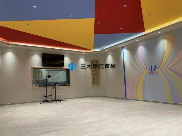 广西幼师高等学校录音棚装修工程项目图片